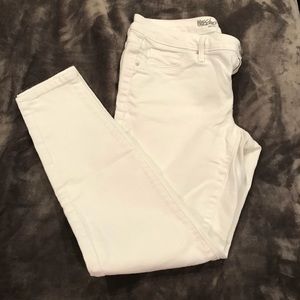 Women’s White Pant Size 8
